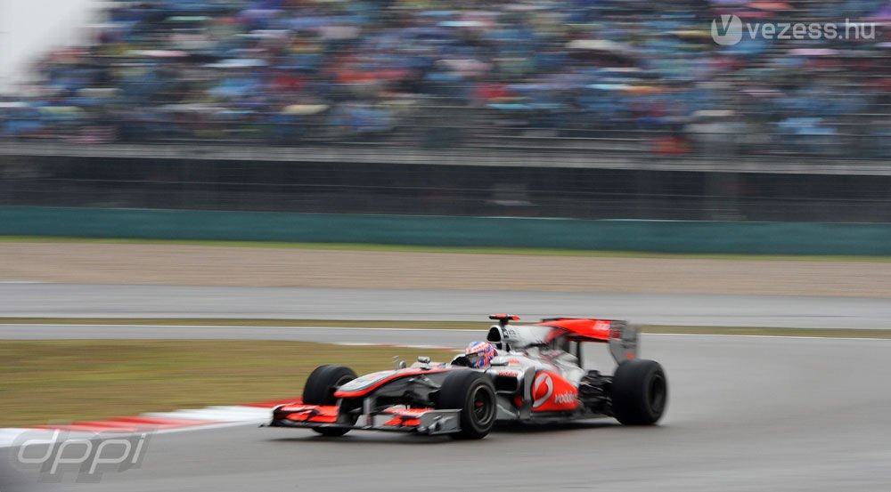 F1: Button győzött a kínai káoszban 8