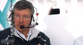 F1: Brawn sem érti, miért lassú Schumacher