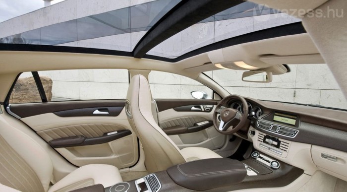 Óriás kombi a Mercedestől 8