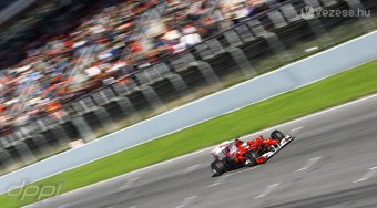 F1: Mindenki Alonsót akarja látni