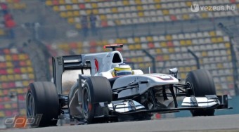 F1: A Sauber nem rúgja ki a veteránt