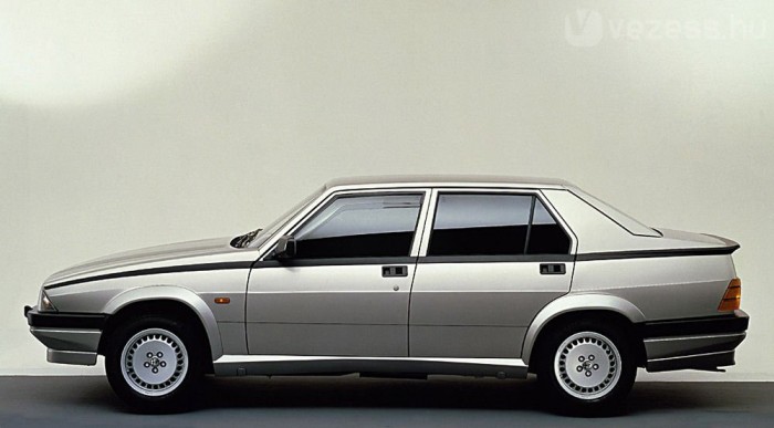 Bekeményít a FIAT, éled az Alfa 11 | Vezess Visszatérhet a 75-tel feladott hátsókerék-hajtáshoz a 159 helyébe lépő Alfa