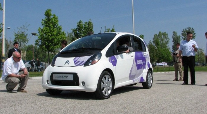 Nincs rendszáma, csak rácsok mögött mutogatják egyelőre