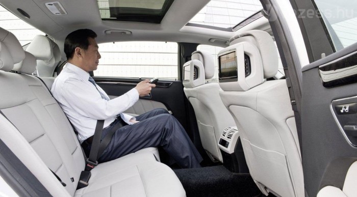 Mercedes Kínának 6