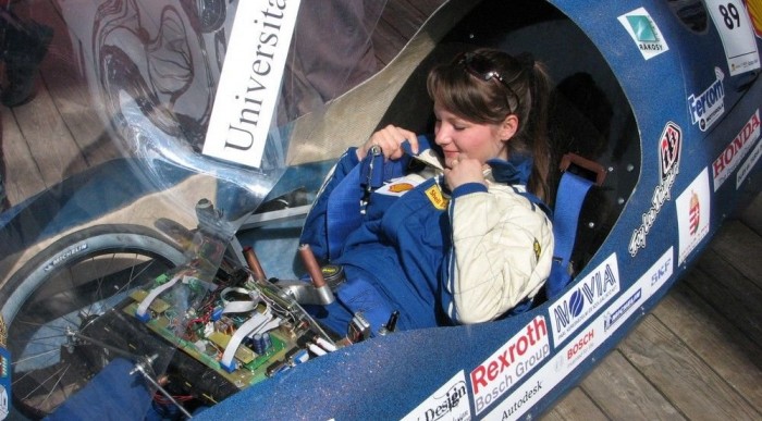 Tűzálló ruhában a plexi alatt - kész fogyasztókúra