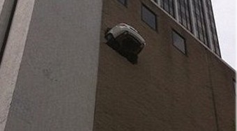 Drágám már megint a betonfalba parkoltál?