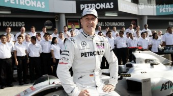 F1: Schumachert kitüntették Franciaországban