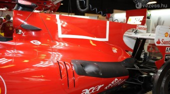 F1: Visszavonulót fújt a Ferrari
