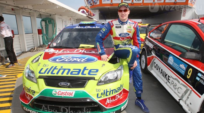 Most is Focust hajt, de ez 4x4-es