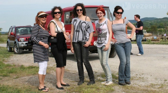 És akkor háromra jön a spontán felvétel!