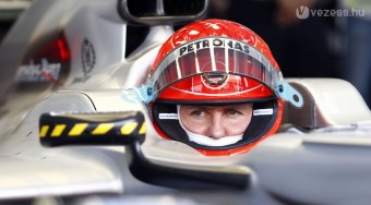 F1: Schumacher titokban tesztelt Angliában