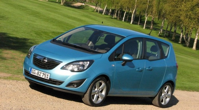 Széles, jól terpeszt - és jó is vezetni