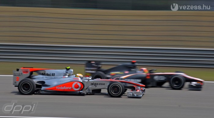 F1: Hamilton az előzések királya, Rosberg sehol