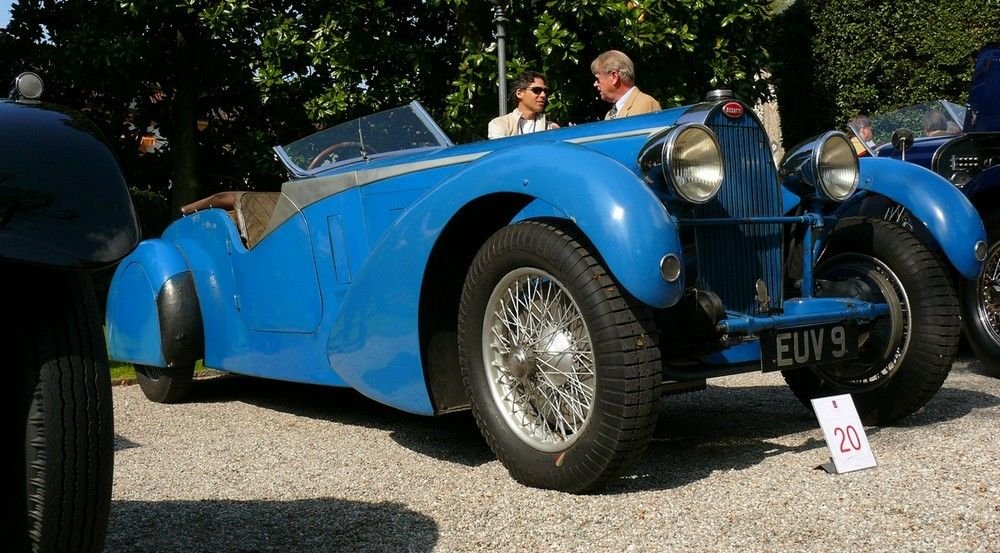 Az 1935-ös Bugatti 57 TT-t nem waxolták agyon.