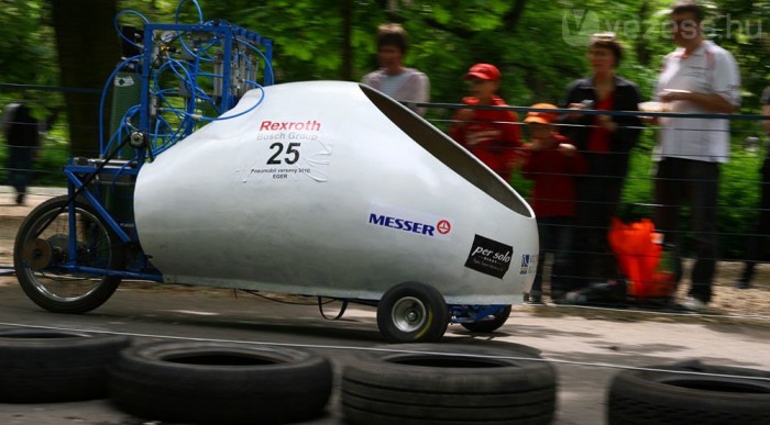 Vánszorgó piszoár