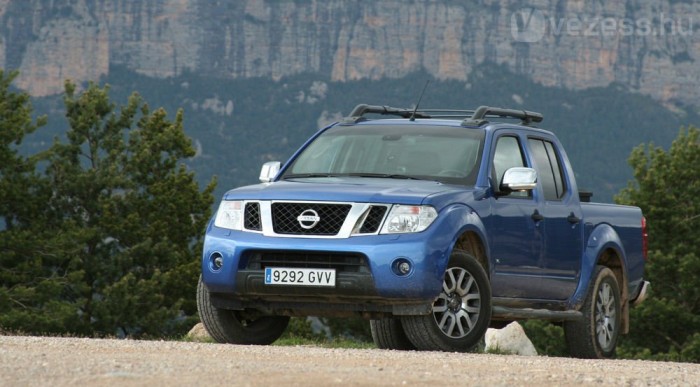 A Navara V6 messze kiemelkedik a kategóriából