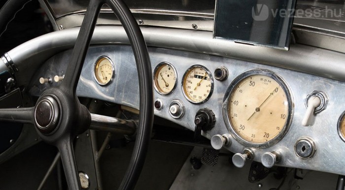 Ladára cserélték az egymilliárdos BMW-t 6