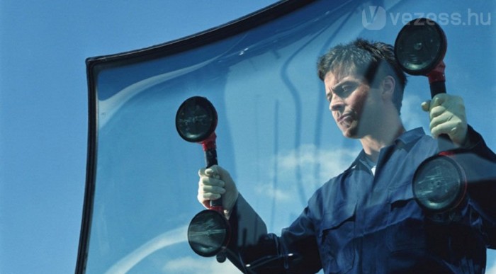 Szélvédőhiány Nagy-Britanniában