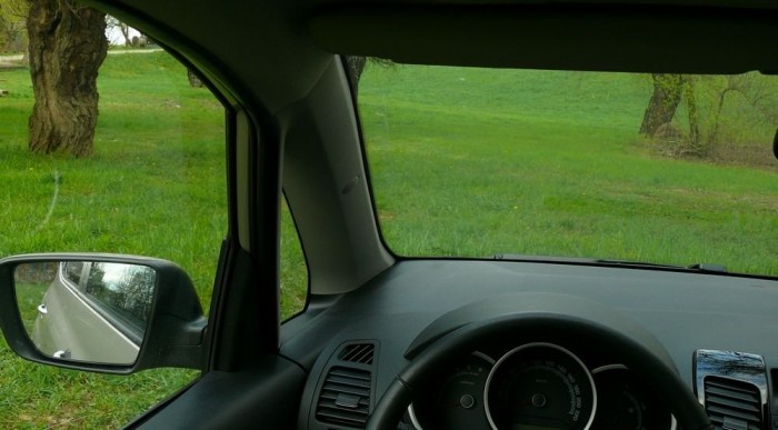 Egy egész körforgalmat kitakar a tetőoszlop