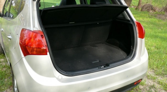 A csomagtérajtó akkor is lecsukható, ha már azt gondolod, hogy a batyu fele kilóg