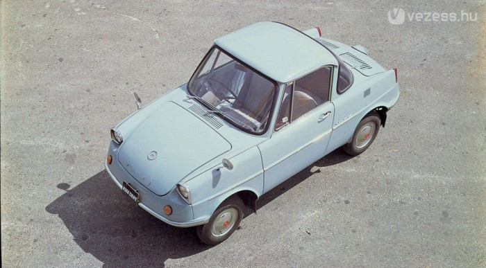 1960-ban így festett az első Mazda személyautó, az R360