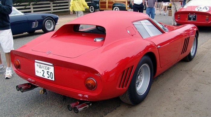 Milliárdos Ferrarit vett a műsorvezető 7 | Vezess Csak 36 darab készült belőle