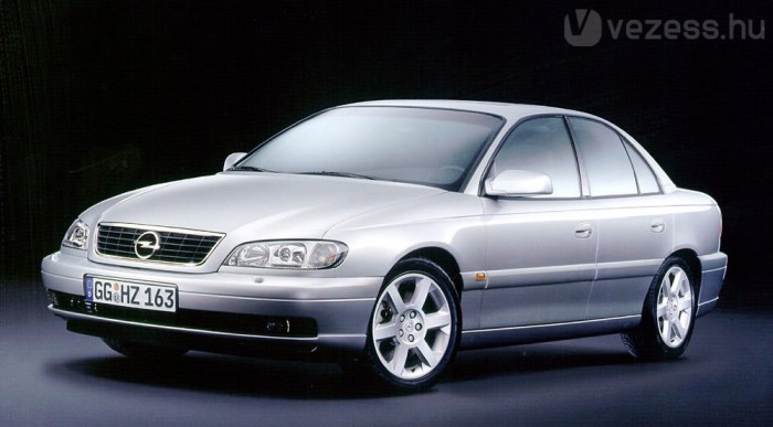 Az Opel mégsem dobta piacra a 310 lóerős Omegát