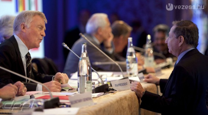 Bernie örül a csendesebb elnöknek