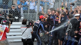 F1: Alonso gálát tartott Monacóban