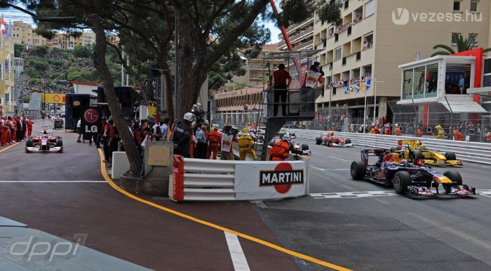 Kubica veszített a rajtnál