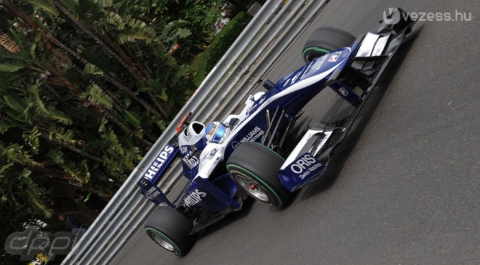 F1: Barrichello okkal haragudott a kormányra 6 | Vezess Pedig jól rajtolt...