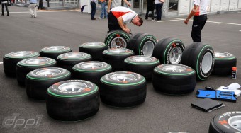 F1: Gumiteszteket akar a Williams