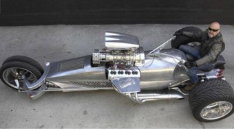 1000 lóerő, három kerék, egy ÁLOM