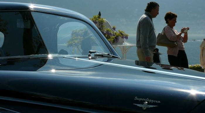 Régen nem tudtak hajlított szélvédőüveget gyártani