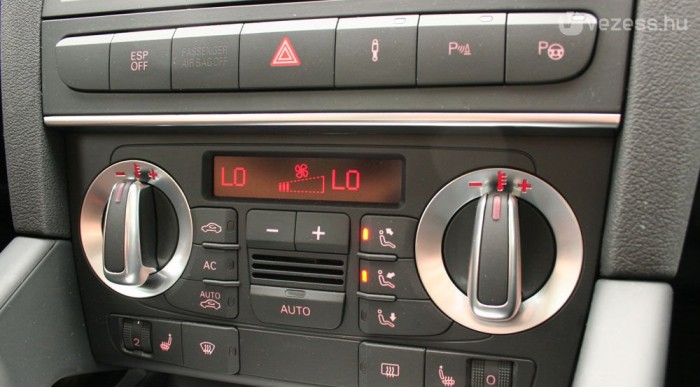 Ügyetlen a jobbra-balra billegtetős hőmérséklet szabályozó, jobb volna forgatni