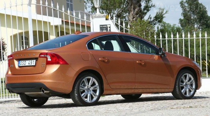 2,5 centit nyúlt az új modell, de közel hattal magasabb elődjénél