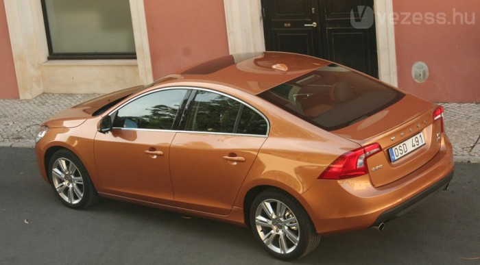 Nyáron jön az S60, de már rendelhető itthon