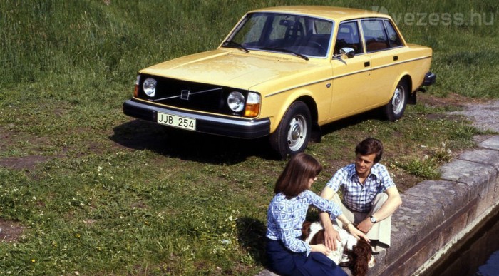 Az elődje, a 144-es felborult, a 244 nem