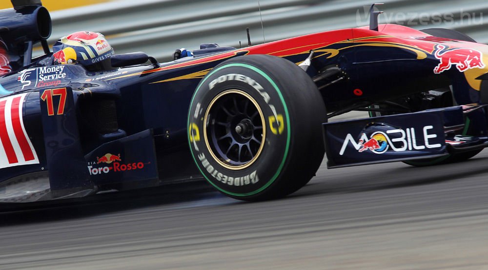 F1: A Red Bull a McLarennek adta a győzelmet 20