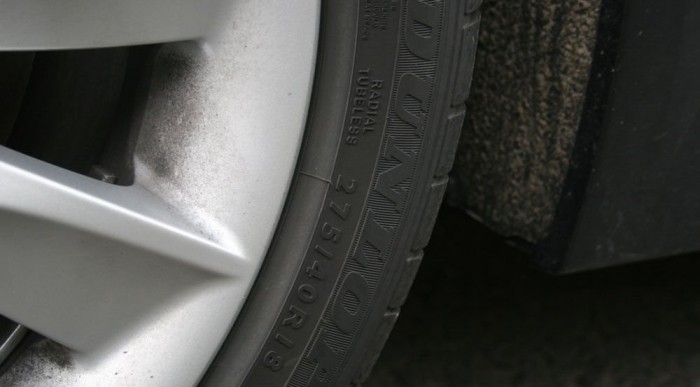 Méretes, viszik is az útbordák