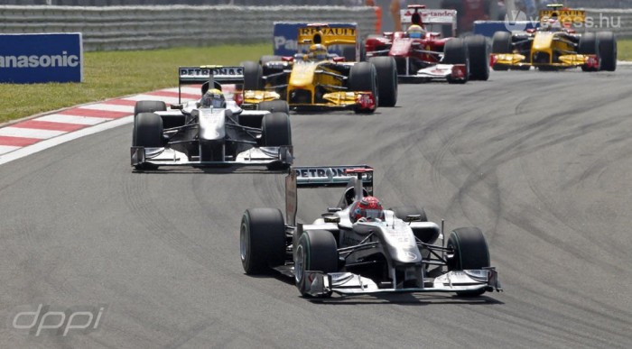 F1: A Mercedes nyerni akar