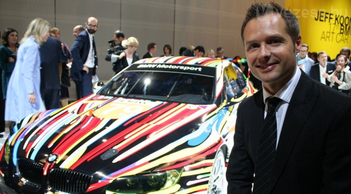 Andy Priaulx a verseny Art Car egyik pilótája
