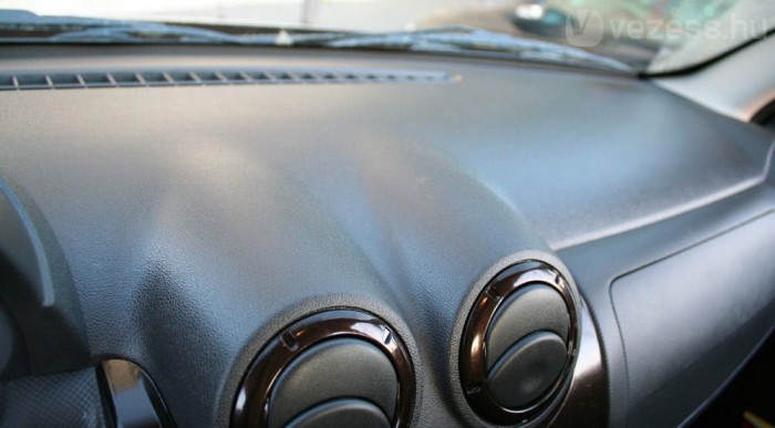 Látszik, hogy olcsó, fölösleges taperolni