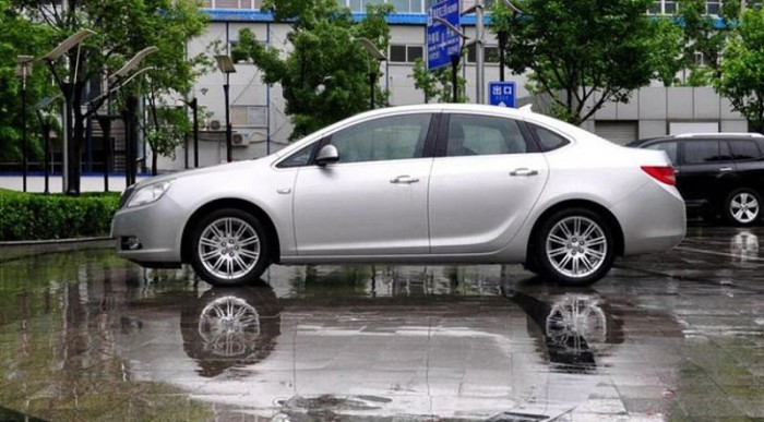 Arányos formát kapott