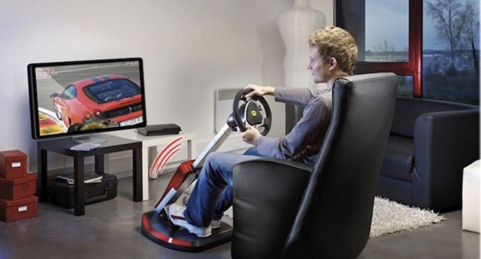 Ferrari a nappaliban 5 | Vezess Hogy legalább a kormányra pillantva érezzük, egy maranellói vasban ülünk!