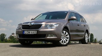 Teszt: Škoda Superb Combi 1,8 TSI