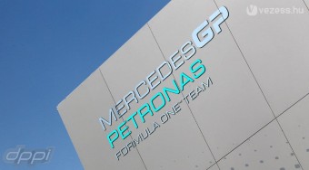 F1: Brawn nem osztogatná a motorokat