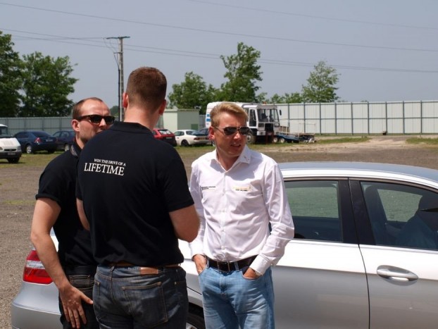 Mercedes-szel érkezett a finn pilóta