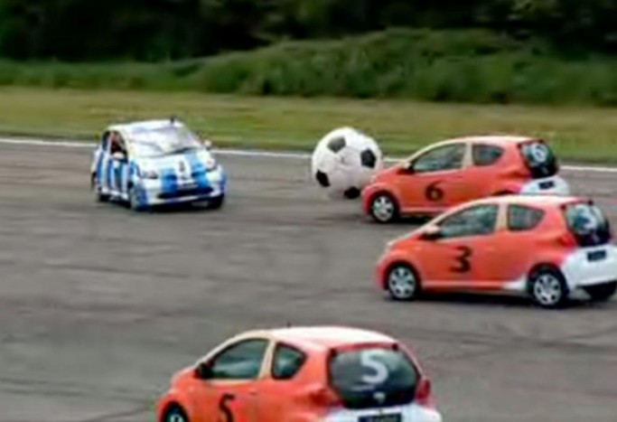 Focimeccs négy keréken. Miért ne?