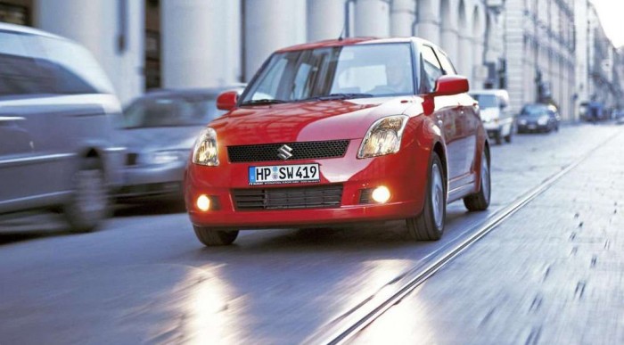 Hoffmann Rózsa oktatási államtitkárnak 2008-as Swiftje van